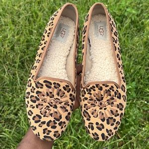 UGG Animal Print Loafers Womens Size 9 Fleece Lined